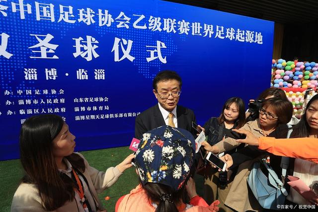 王曼昱与蒯曼合作再夺WTT女双冠军，赛后坦诚交流感受